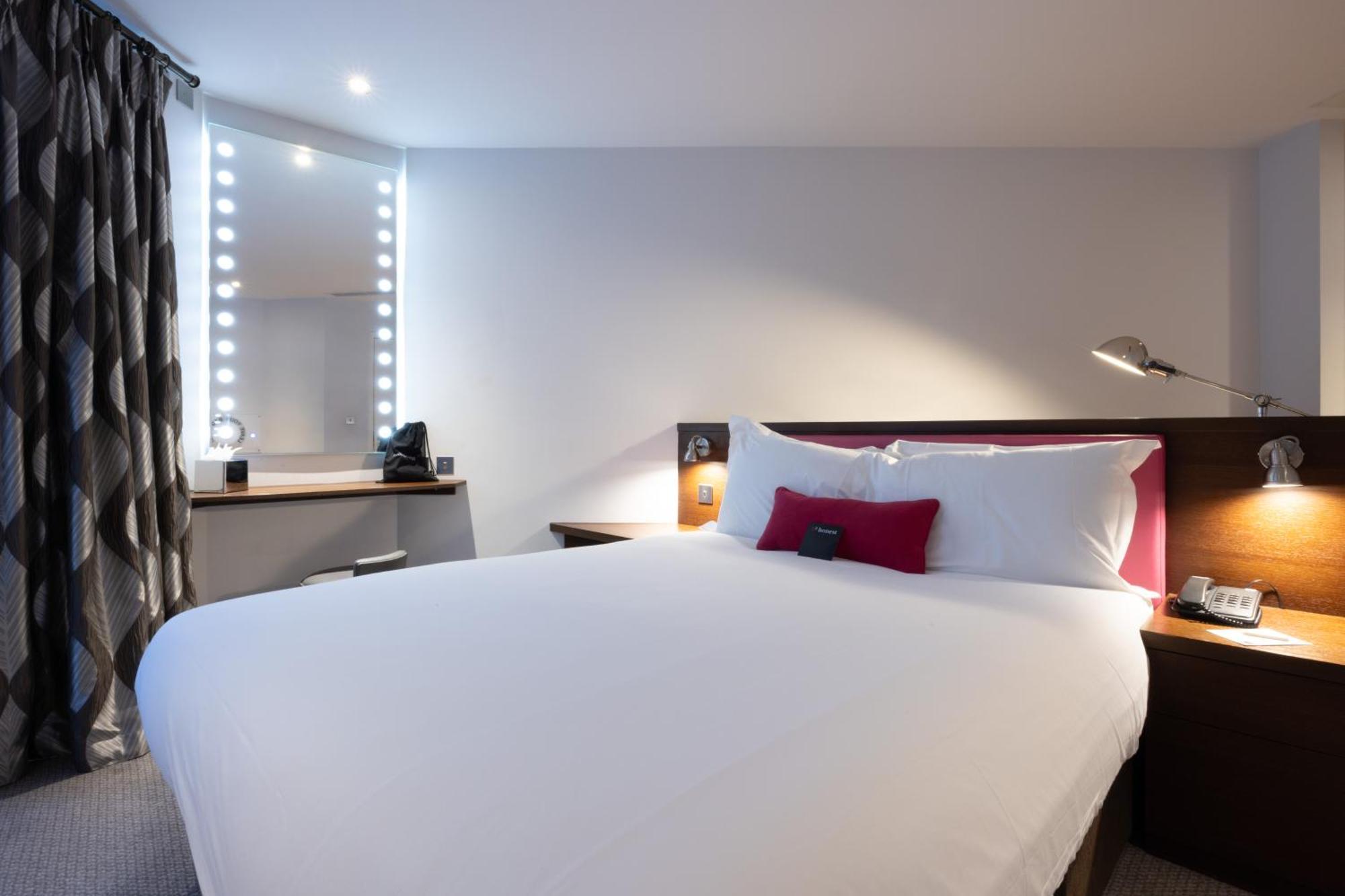 Bermondsey Square Hotel - A Bespoke Hotel London Kültér fotó